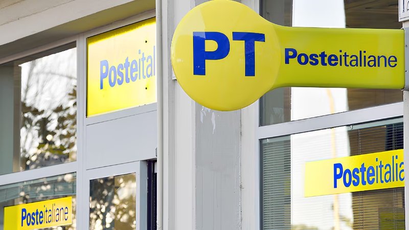 Poste Italiane sfida l’AI: perché la corsa all’infrastruttura parte dagli uffici postali