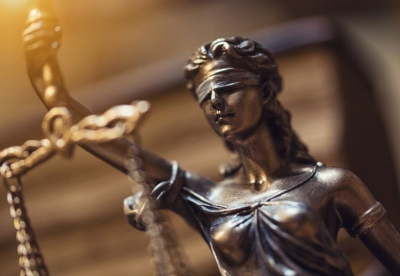 L'AI nel settore legale: tra promesse di progresso e sfide operative