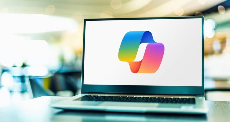 Microsoft riposiziona Copilot in Notepad: l'AI si sposta dagli strumenti principali