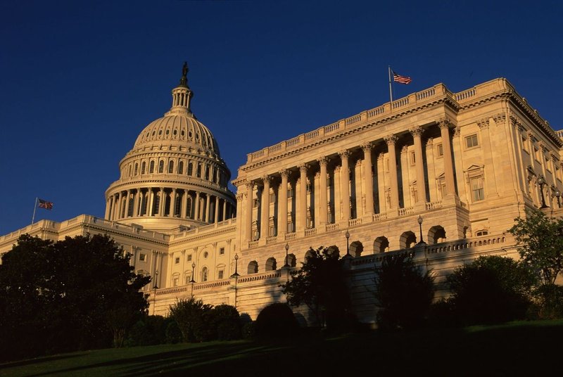 Senato USA approva Gemini, ChatGPT e Copilot per uso ufficiale