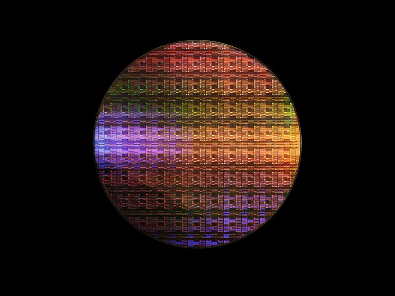 IBM svela i transistor nanostack: oltre il nanometro si sale in verticale